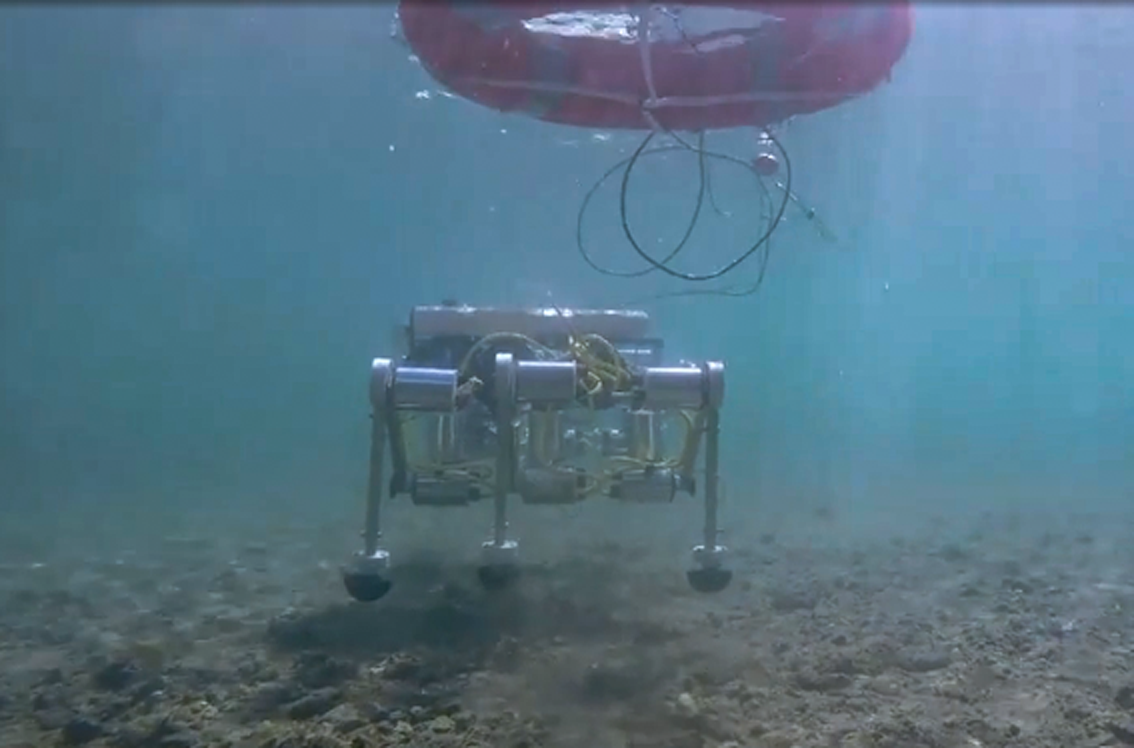 Il Crab Robot che ripulirà i nostri mari dalla plastica